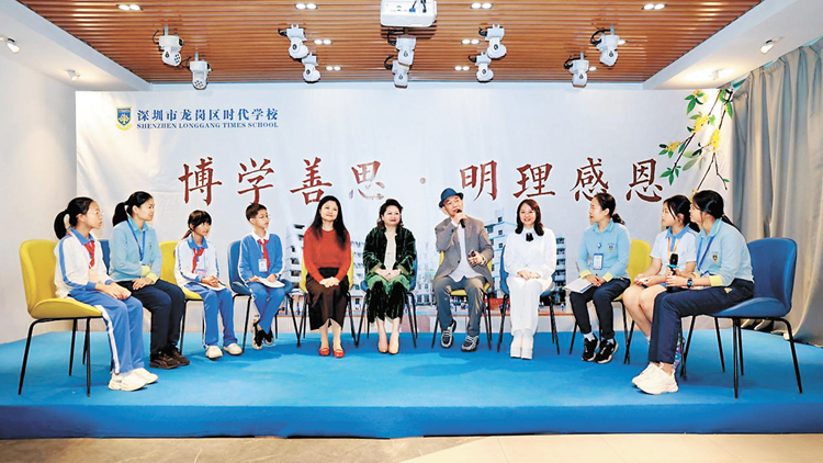 有片 | 【港深文學(xué)談】港深青年詩(shī)人校園對(duì)話 鼓勵(lì)師生與書(shū)為友勤於創(chuàng)作