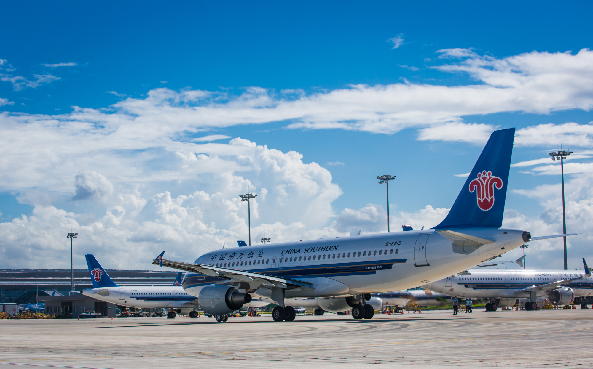 南航即將新開(kāi)、復(fù)航和加密多條國(guó)際及地區(qū)航線