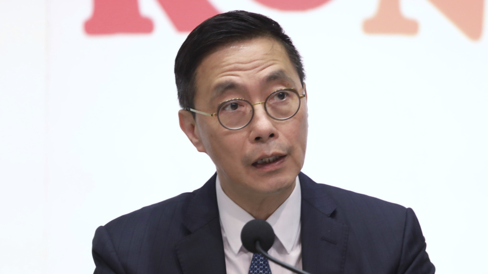 楊潤雄：本港旅遊業(yè)邁向復(fù)蘇 第三季訪港旅客近1044萬人次