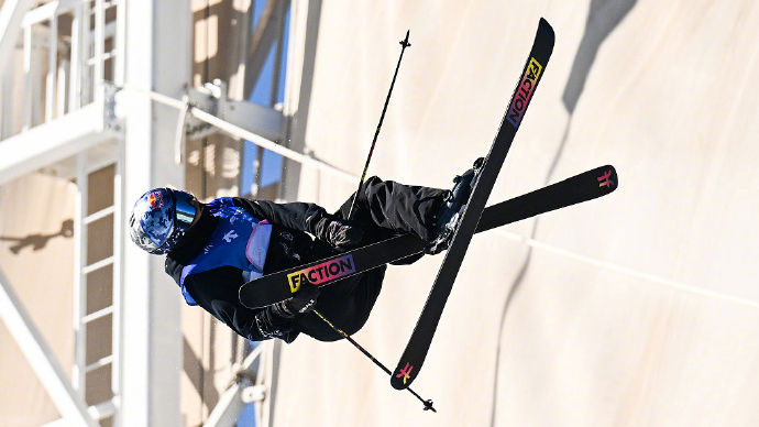 祝賀！谷愛凌U型場地世界盃摘金