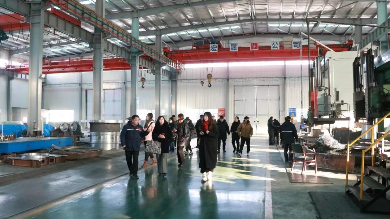 「振興新突破 首戰(zhàn)看朝陽」 網(wǎng)絡(luò)媒體達(dá)人走進(jìn)國家高新技術(shù)企業(yè)