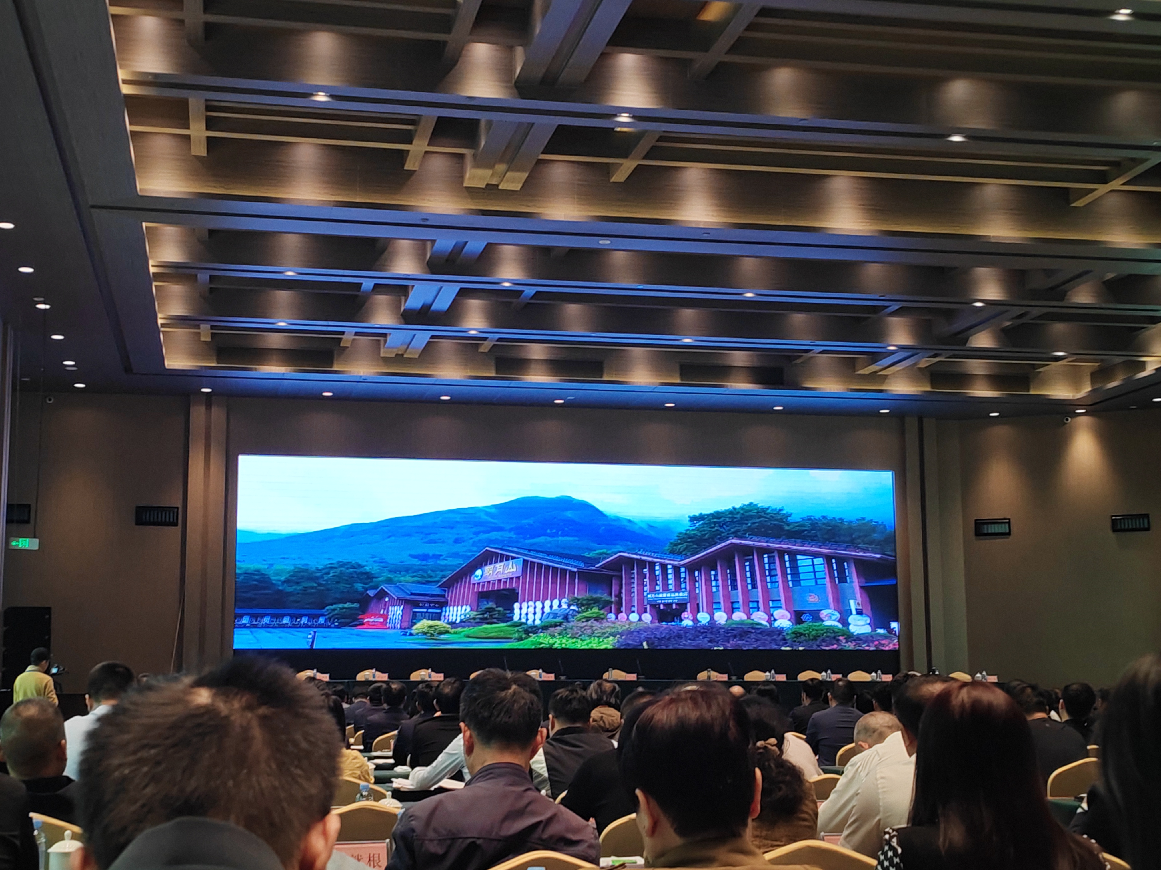 以文塑旅、以旅彰文，塑造遊客「詩(shī)與遠(yuǎn)方」的心靈嚮往——在2023年宜春市旅發(fā)大會(huì)訪宜春市委書記嚴(yán)允