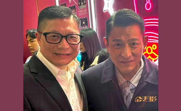 化身粉絲與劉德華合照 鄧炳強(qiáng)：心願(yuàn)達(dá)成