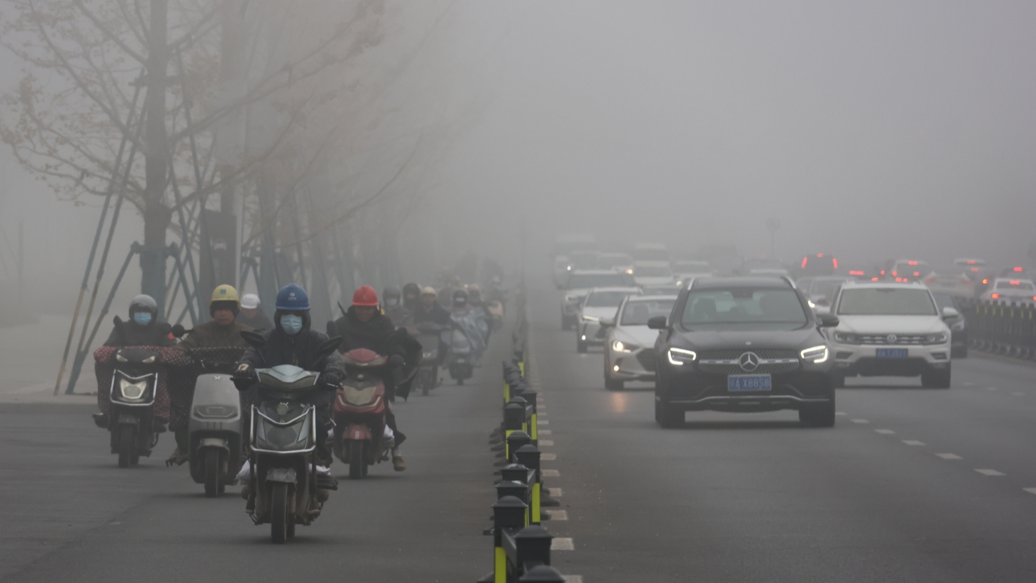 重慶升級發(fā)布大霧紅色預警信號：部分地區(qū)能見度不足50米