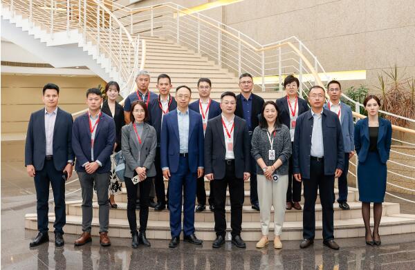 深圳市市場監(jiān)管局黨組書記、局長蔡英權率隊赴華為公司調(diào)研知識產(chǎn)權工作