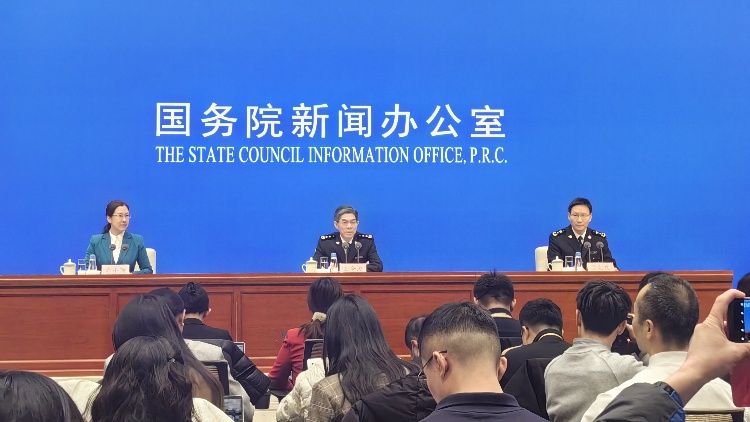 2023年進出口總值41.76萬億 12月進出口規(guī)模創(chuàng)歷史新高