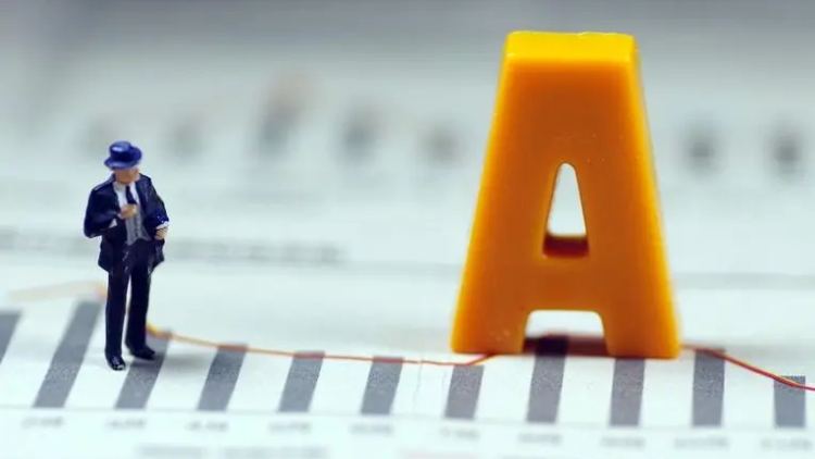 【A股午評】創(chuàng)業(yè)板指半日跌0.58% 航運等板塊領(lǐng)漲兩市