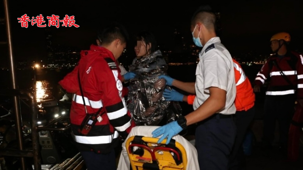 有片丨金紫荊廣場情困內(nèi)地女墮海 救人遊港深大學(xué)生現(xiàn)身：相信誰都會去做