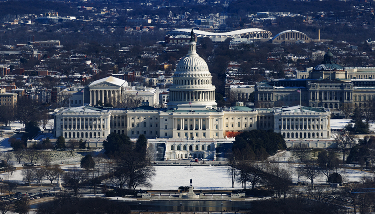 冬季風(fēng)暴持續(xù)襲擊美國(guó)多地  已造成至少83人死亡