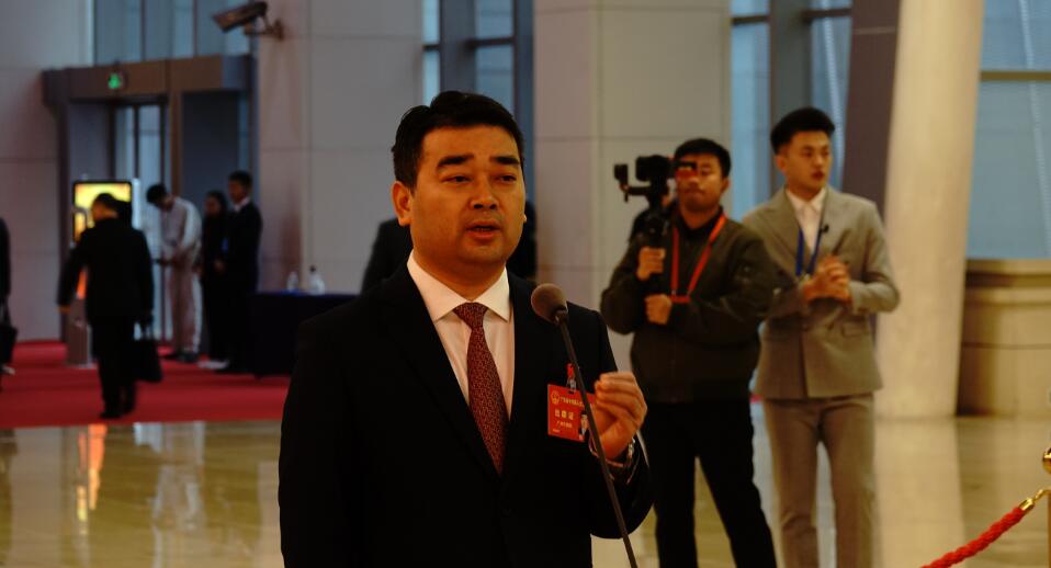 有片∣【廣東兩會】廣東省人大代表張亮：釋放數(shù)字要素動能激發(fā)企業(yè)和產(chǎn)業(yè)鏈的創(chuàng)新動力
