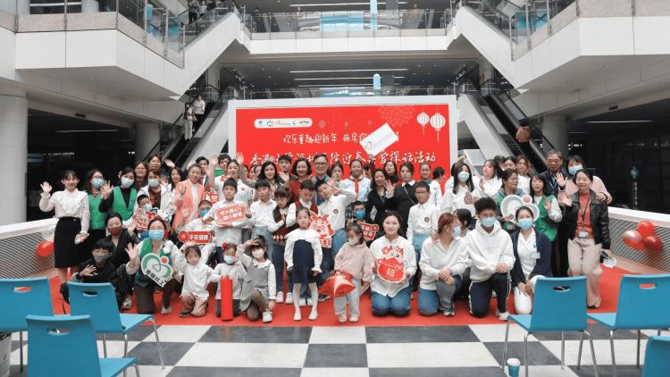 有片 | 「歡樂童趣迎新年，病房探訪送溫情」 香港大學(xué)深圳醫(yī)院迎春關(guān)愛探訪主題活動溫暖落幕