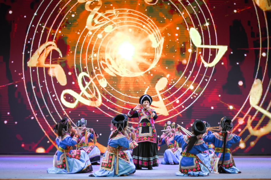 優(yōu)質(zhì)「祿品」薈萃迎新春    民族團(tuán)結(jié)情意濃