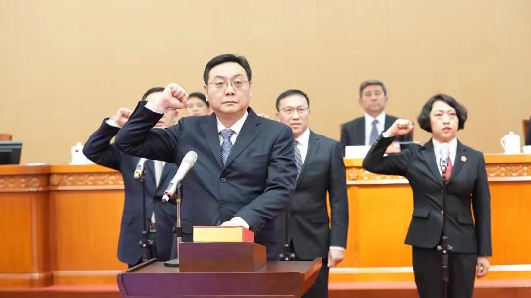 「70後」的朱立凡跨省履新，晉升新疆維吾爾自治區(qū)副主席