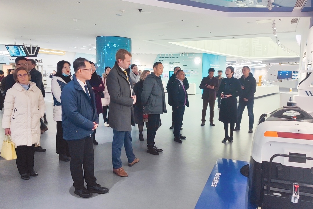 首屆廣州—?dú)W盟經(jīng)貿(mào)合作圓桌對話會舉行