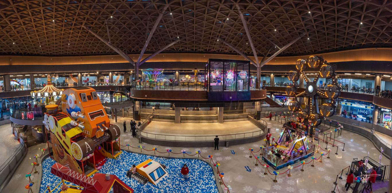 13000平方米！哈爾濱冰雪大世界四季遊樂館開業(yè)