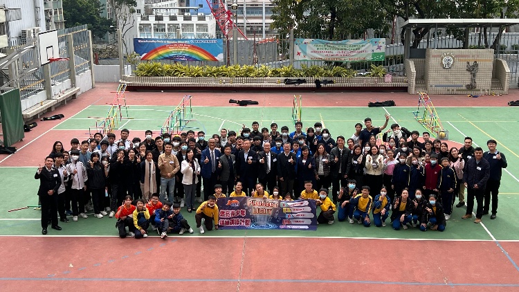 警方辦《燃亮青少年領(lǐng)袖訓(xùn)練計(jì)劃 Project LIGHT》 培育青少年貢獻(xiàn)社會(huì) 