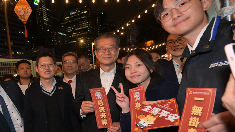 陳茂波：冀社會各界全情投入 將地區(qū)墟市及國際盛事辦成功