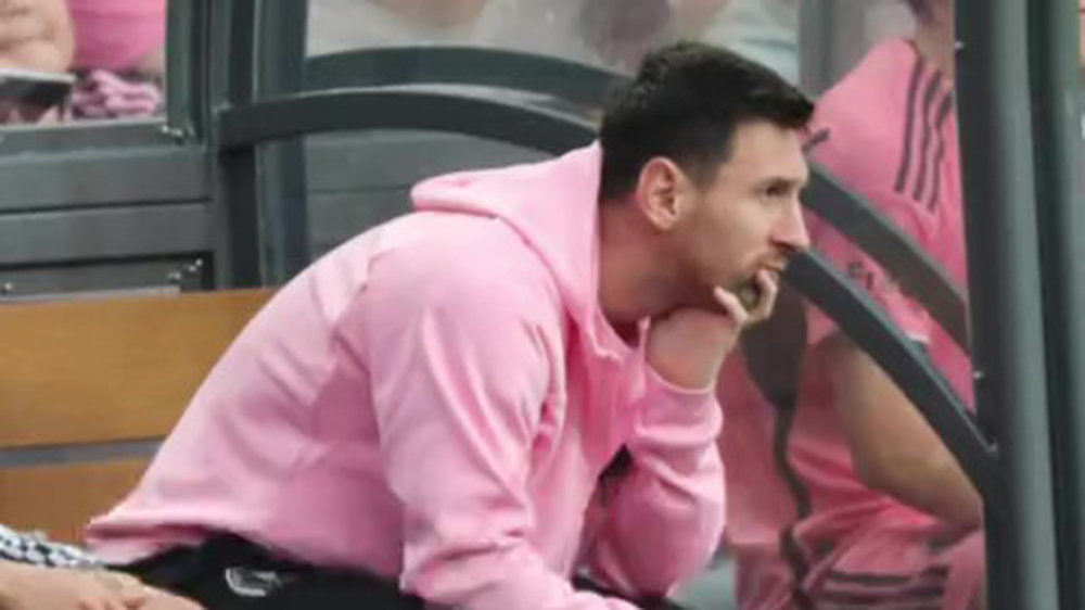 有片｜鐵粉撐美斯：真正的球迷不會(huì)為錢抱怨