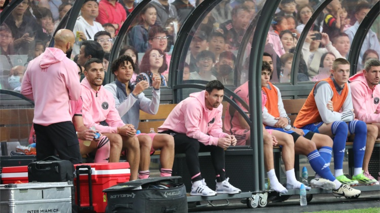 美斯缺陣補(bǔ)鑊 | 傳主辦方下午公布退款方案 可能退票價(jià)一半