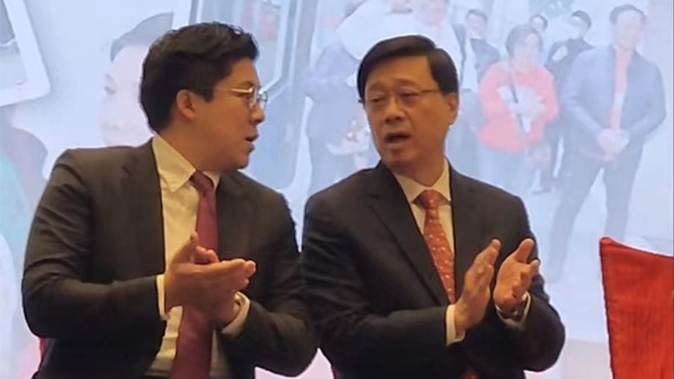 有片 | 啟剛現(xiàn)身八和團拜 喜見超哥密密傾