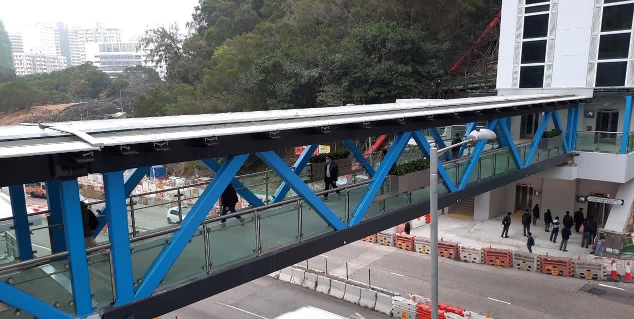 林世雄：路政署首次「組裝合成」建高架行人通道