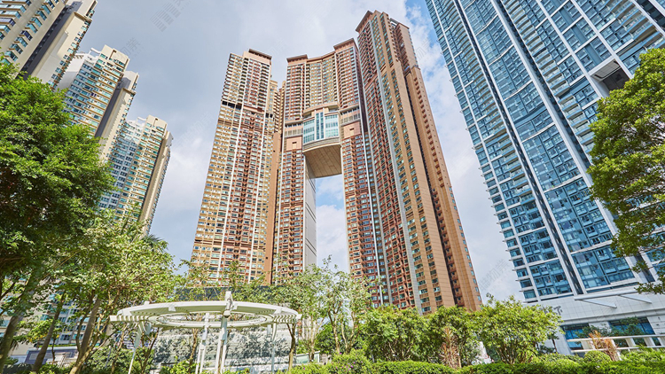 【港樓】潘蘇通凱旋門(mén)單位1128萬(wàn)售出 成交價(jià)重返10年前