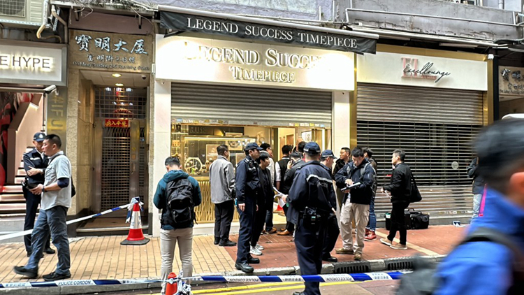 銅鑼灣富明街表行遭3南亞賊搶劫 損失30隻名表