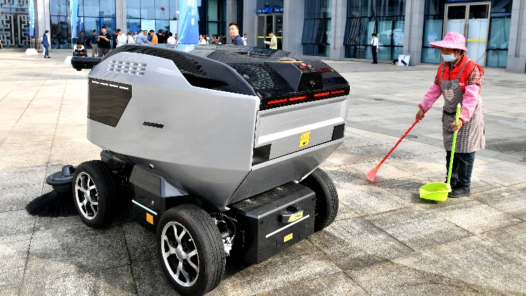 【提案精選】全國(guó)工商聯(lián)推重點(diǎn)提案：關(guān)注人工智能與新能源產(chǎn)業(yè)