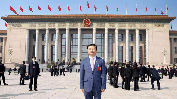 全國人大代表李楚源：聚焦大灣區(qū)融合發(fā)展 建議促進藥品互通 便利港澳居民北上消費