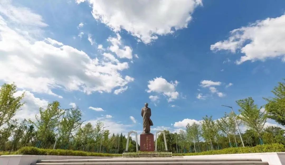 潘碧靈專訪二 | 學(xué)校應(yīng)適時(shí)調(diào)整和優(yōu)化學(xué)科專業(yè)