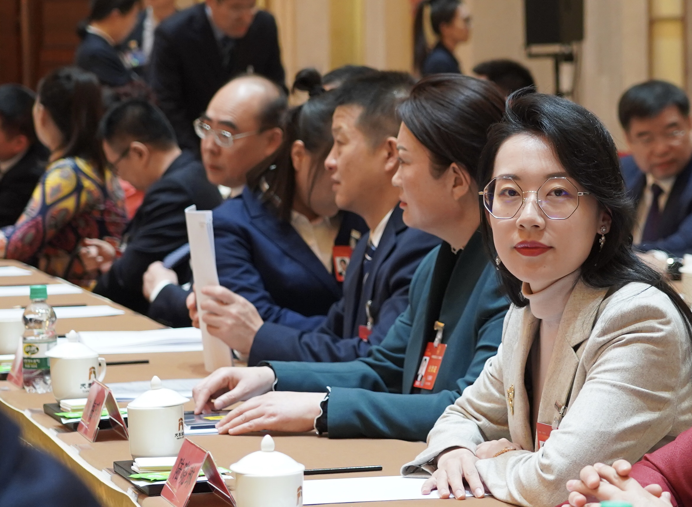 全國(guó)人大代表陸曉琳：大力發(fā)展工業(yè)互聯(lián)網(wǎng) 推動(dòng)新型工業(yè)化落地建設(shè)