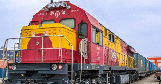 前兩月中歐班列累計開行2928列 發(fā)送貨物31.7萬標(biāo)箱