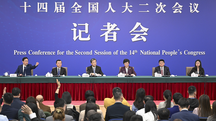 有片｜全國(guó)兩會(huì)記者隨感：「擴(kuò)優(yōu)提質(zhì)」印象深刻