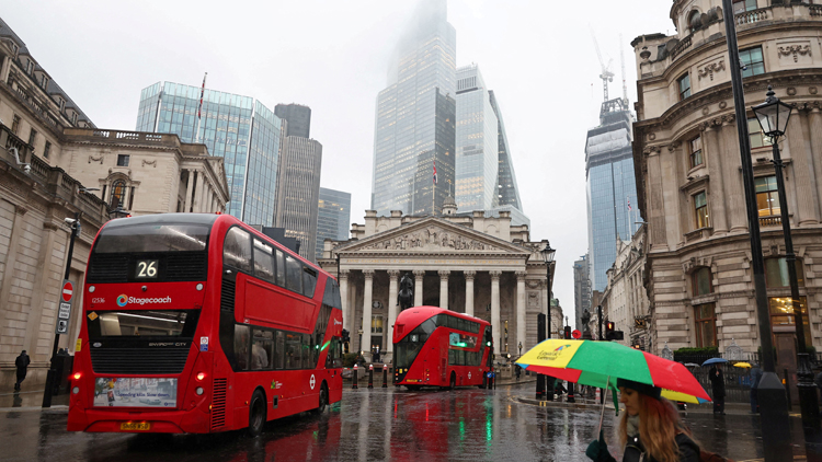 【燕語(yǔ)匯絮】經(jīng)濟(jì)與通脹齊向下 英倫銀行的貨幣政策何去何從？