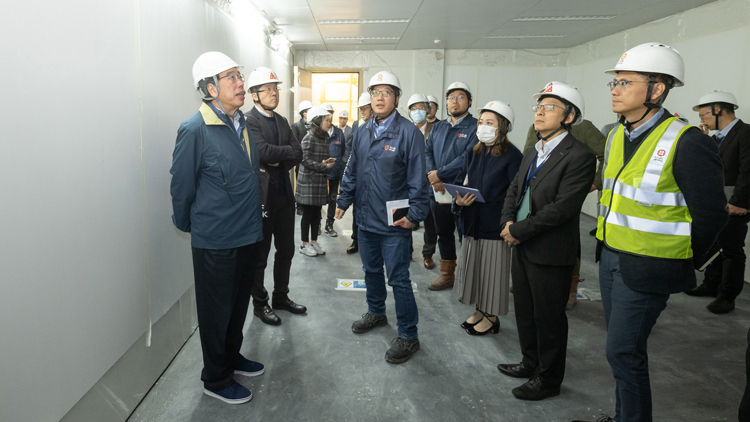 梁君彥實(shí)地視察立法會大樓擴(kuò)建進(jìn)度 期待所有議員年底前可遷往議員樓層