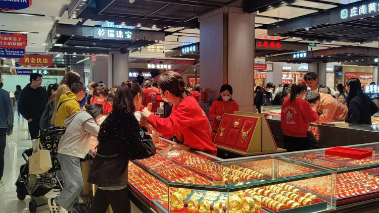 深圳水貝有多火？金價(jià)天天漲，這裏路也天天堵