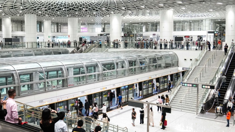 過(guò)關(guān)來(lái)看演唱會(huì)、深中閨蜜輕鬆聚…「都市圈」解鎖生活新場(chǎng)景