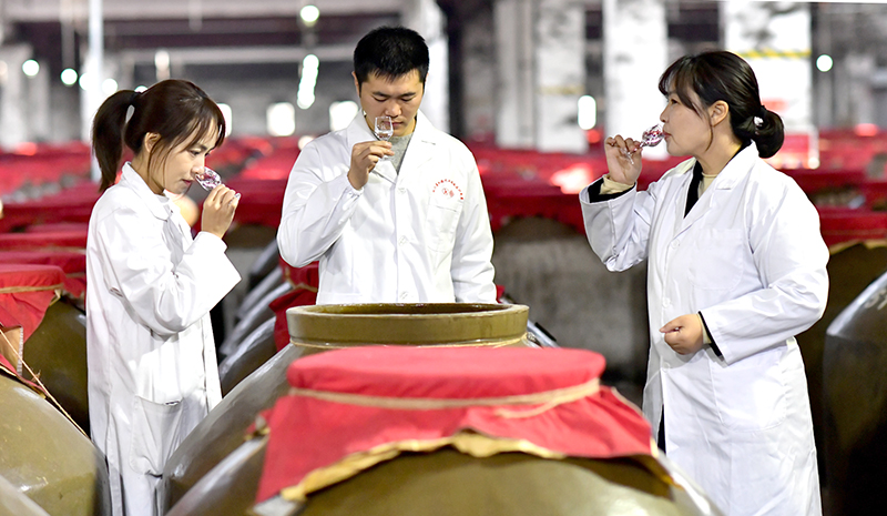 綿竹劍南春集團(tuán)「專家工作室」 為行業(yè)發(fā)展注入蓬勃活力