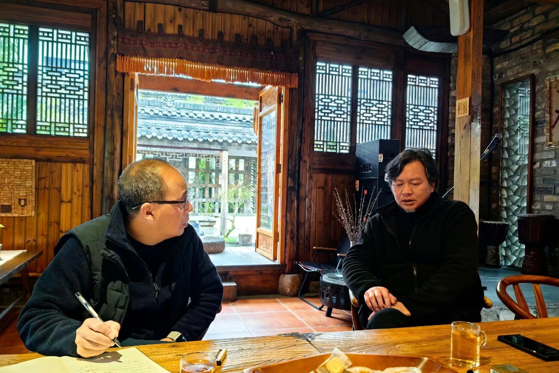 有片|描繪振興畫卷講好徽州故事 安徽日?qǐng)?bào)全媒體報(bào)道團(tuán)聚焦西溪南