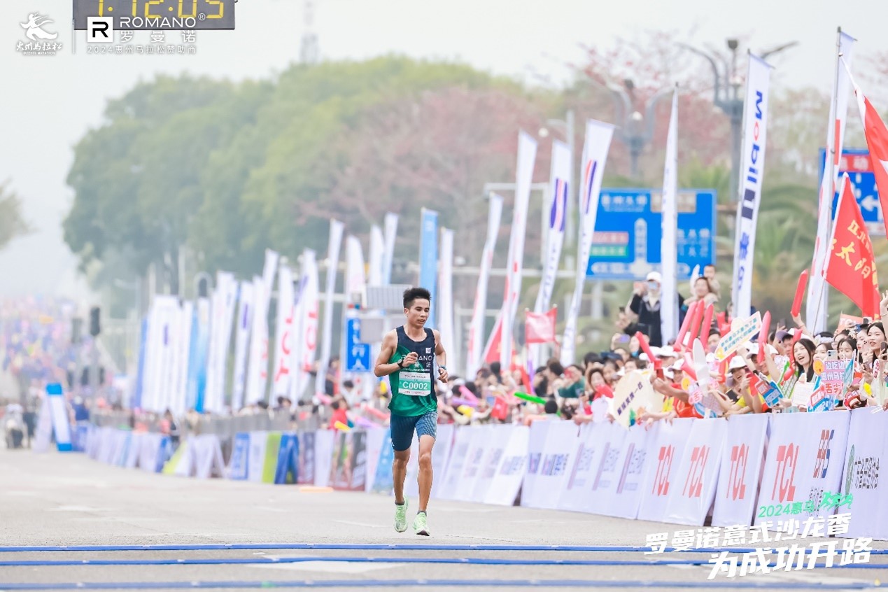 羅曼諾精英運(yùn)動(dòng)員邊岐奪2024惠馬亞軍