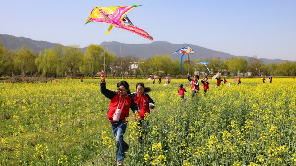 皖黟縣：箏舞春分 放飛夢(mèng)想