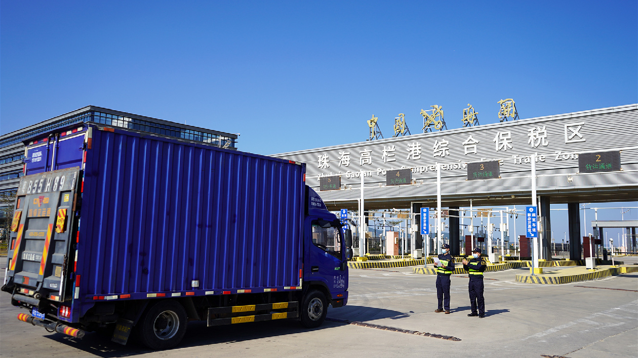 實(shí)現(xiàn)外貿(mào)「開(kāi)門(mén)紅」！珠海高欄港口岸進(jìn)出口貨運(yùn)量增長(zhǎng)近7成