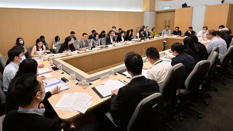 文體旅局召開跨部門會(huì)議 統(tǒng)籌勞動(dòng)節(jié)黃金周旅客訪港預(yù)備工作