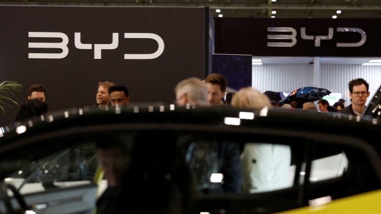 電動(dòng)車全球之爭(zhēng)：中國製造vs非中國製造