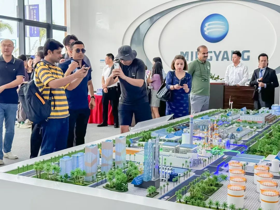 「行走自貿(mào)港」中外媒體采訪交流活動走進海南東方