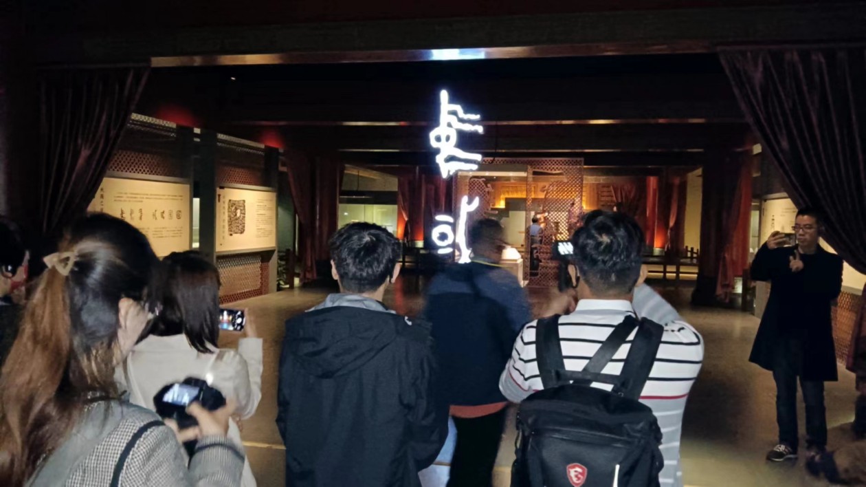 看中國到寶雞 境外媒體採訪團走進周秦文化發(fā)祥地