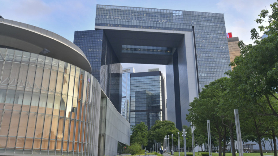 特首政策組專家組舉行全國兩會對香港的啓示座談會