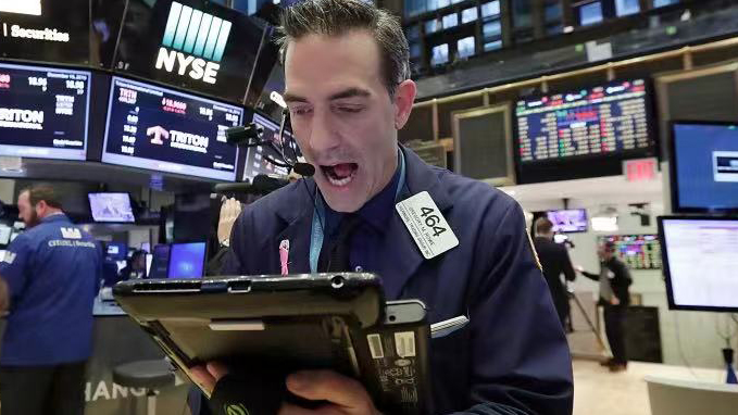 美股周三早段跌逾500點 3月CPI數(shù)據(jù)降低美聯(lián)儲減息預(yù)期