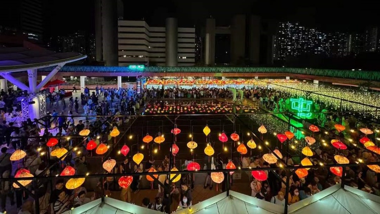 ?夜屯園反應(yīng)熱烈 首兩晚錄得逾八萬(wàn)人參與