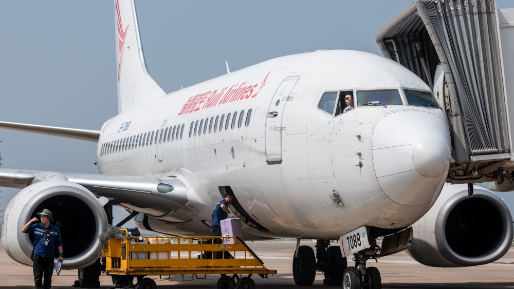 【財(cái)經(jīng)觀(guān)察】營(yíng)收持續(xù)創(chuàng)新高 股價(jià)卻持續(xù)走低  航空股價(jià)值待挖掘